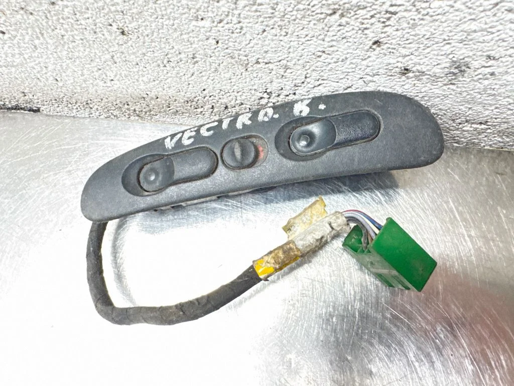 Electric window control switch 4953201
