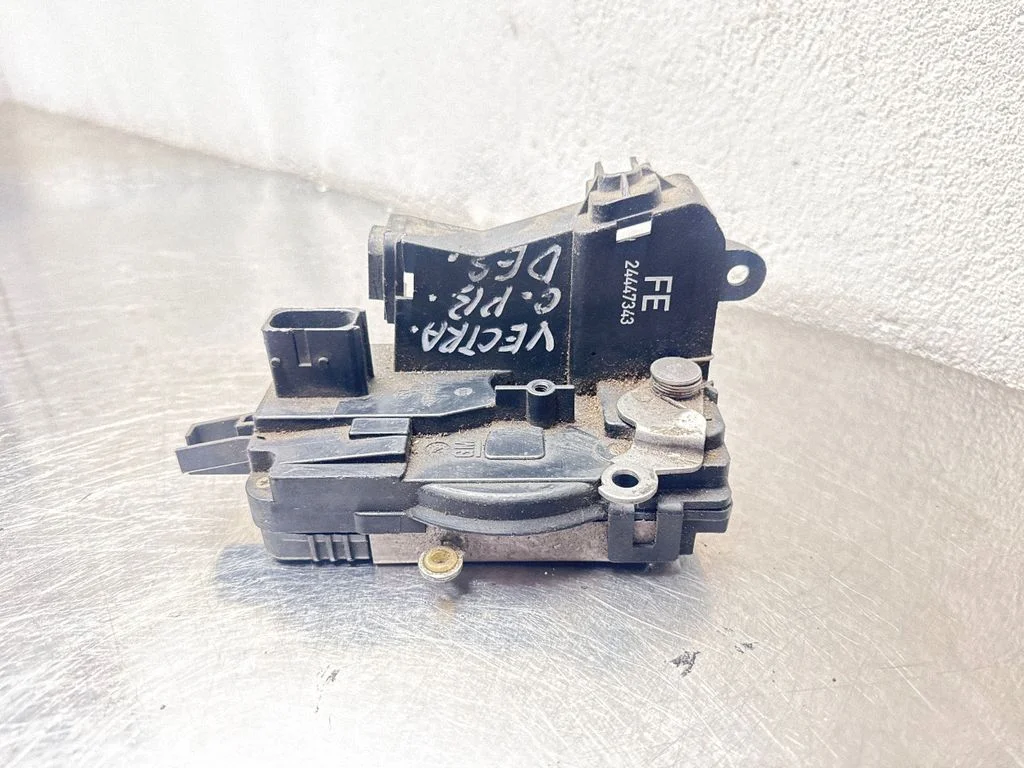 Front door lock – Opel Vectra C (2005-2009)