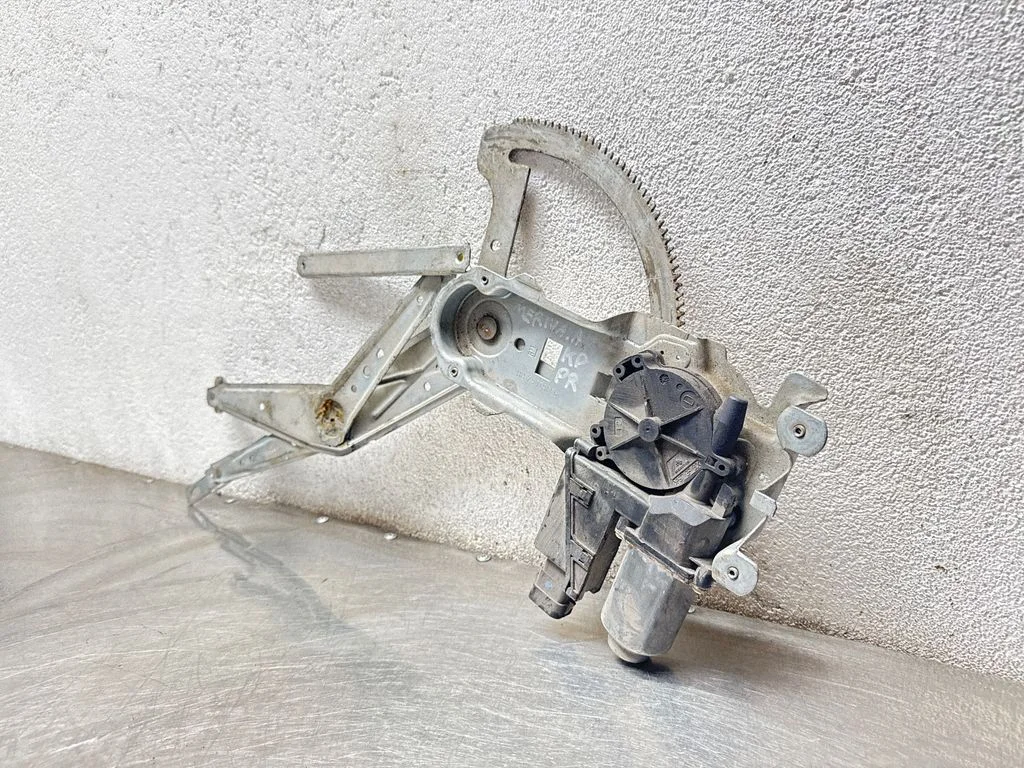 Priekinio el. lango pakėlimo mechanizmo komplektas