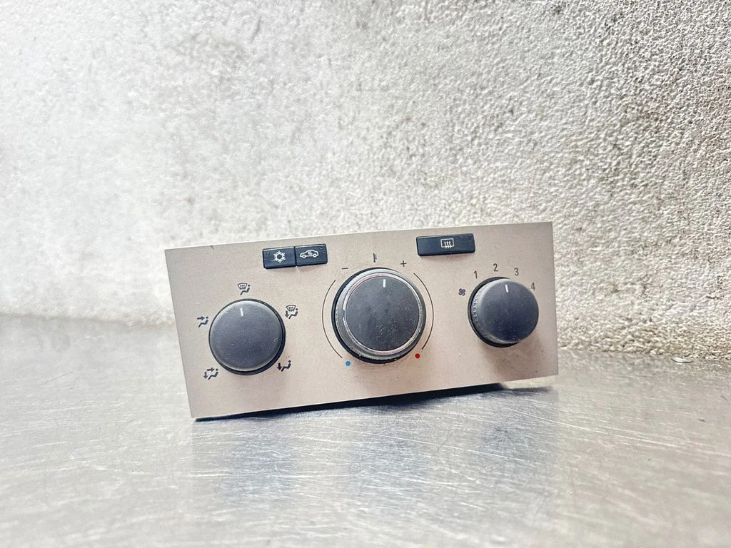 Climate control unit 13247814