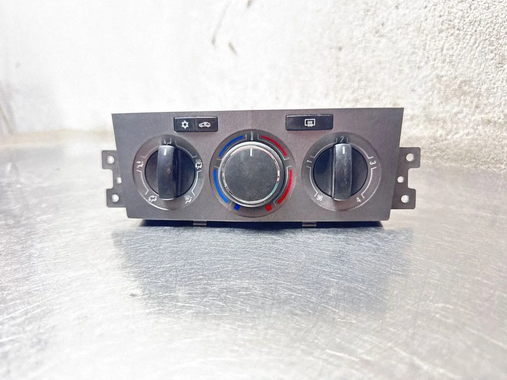 Climate control unit – Opel Antara (2006-2016)