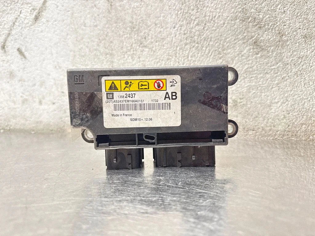 Airbag control unit/module 13582437