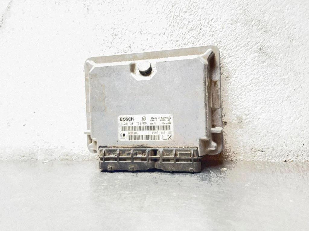 Dzinēja vadības bloks – Opel Frontera B (1998-2004)