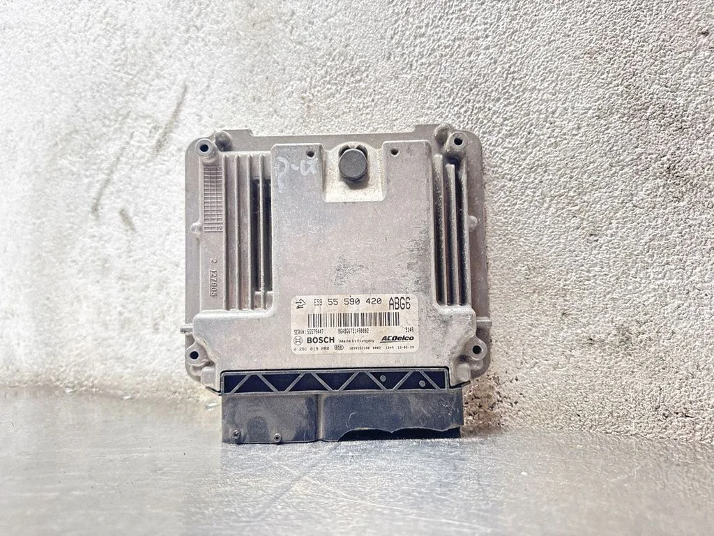 Engine control unit/module 55590420