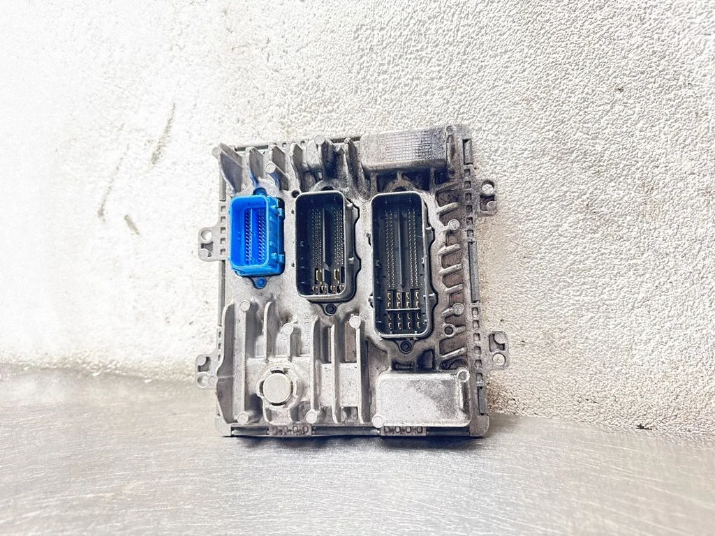 Dzinēja vadības bloks – Opel Astra H (2004-2012)