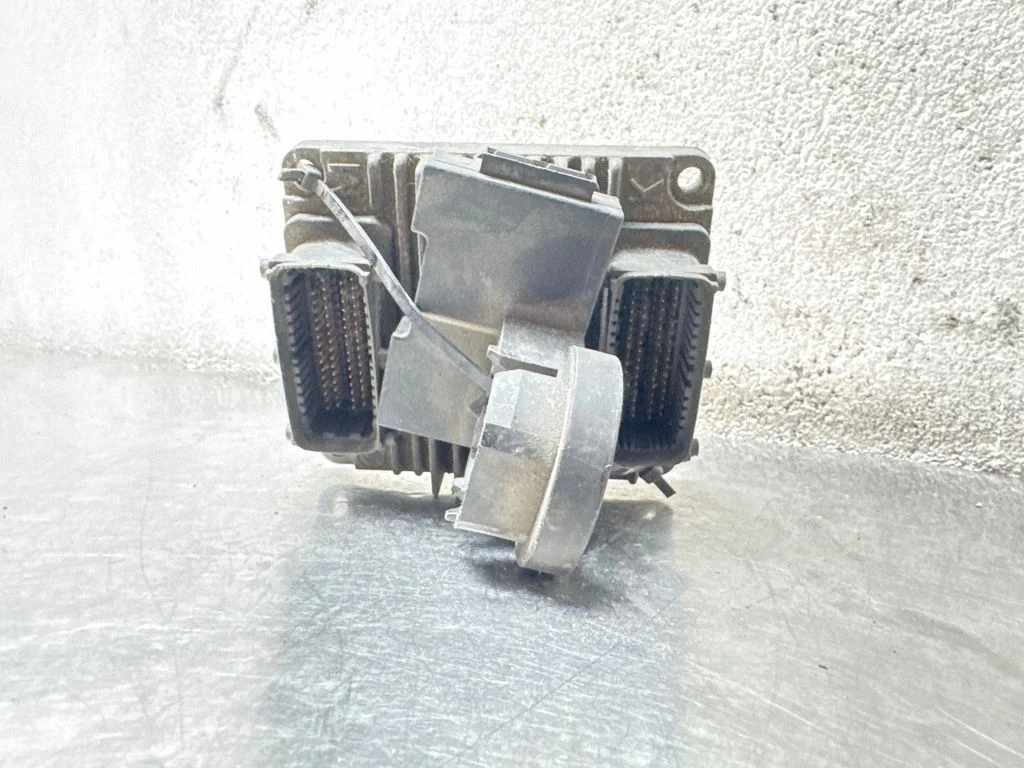Engine control unit/module 8973065751