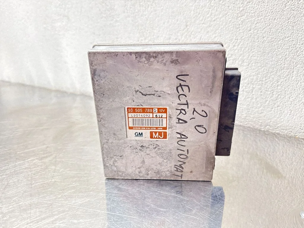 Dzinēja vadības bloks 90505789