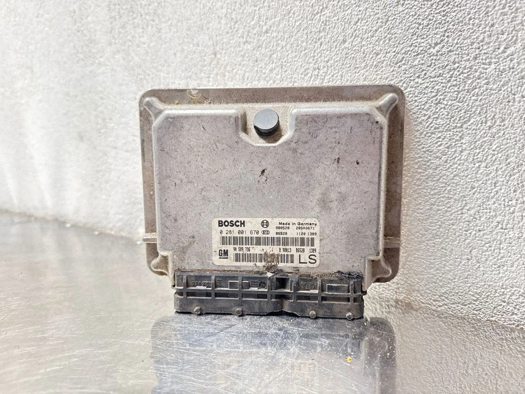 Engine control unit/module – Opel Astra H (2004-2012)