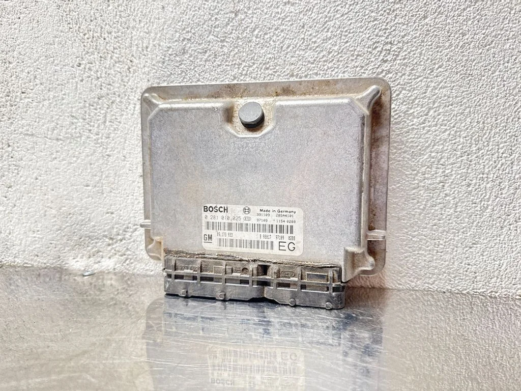 Dzinēja vadības bloks – Opel Frontera B (1998-2004)