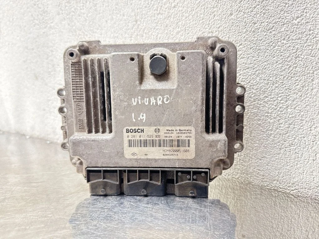 Engine control unit/module – Renault Trafic II (X83) (2001-2014)
