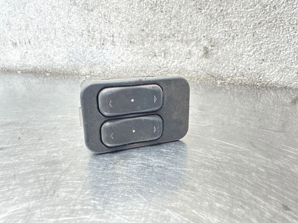 Elektriaknate lüliti 13363202
