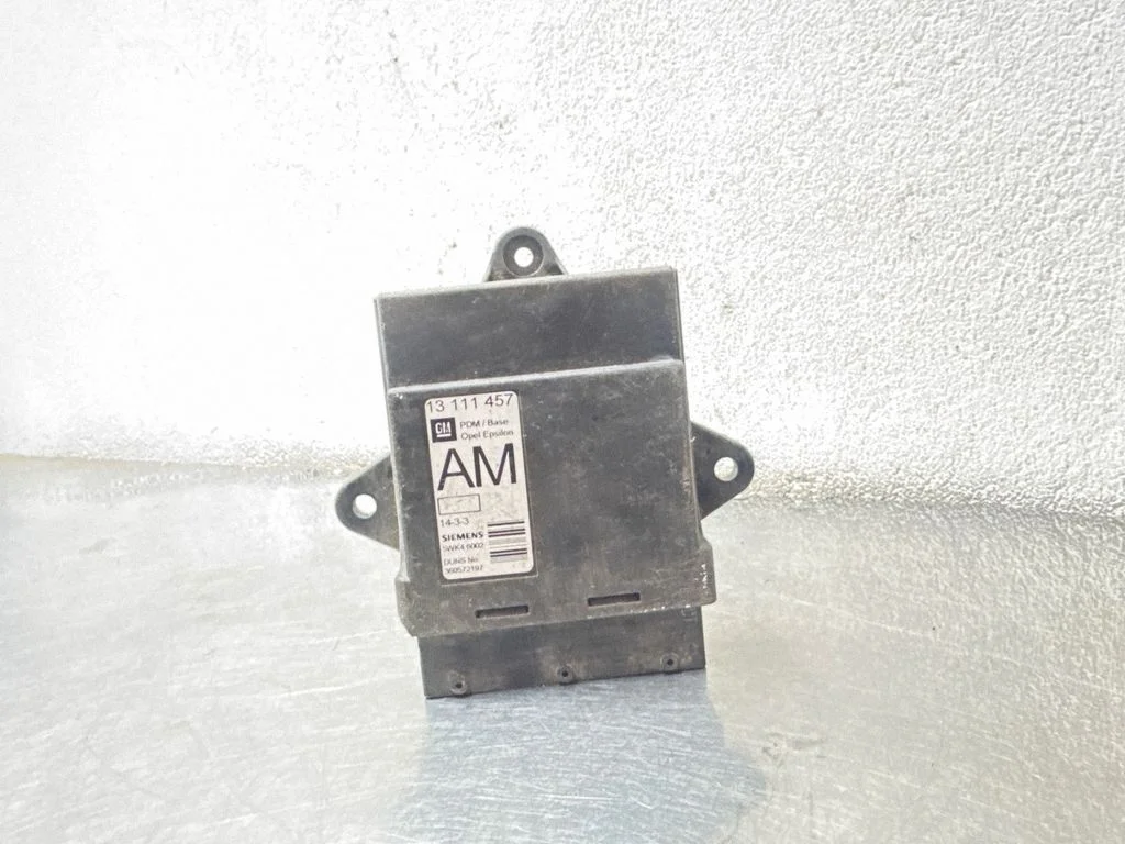 Door control unit/module 13111457