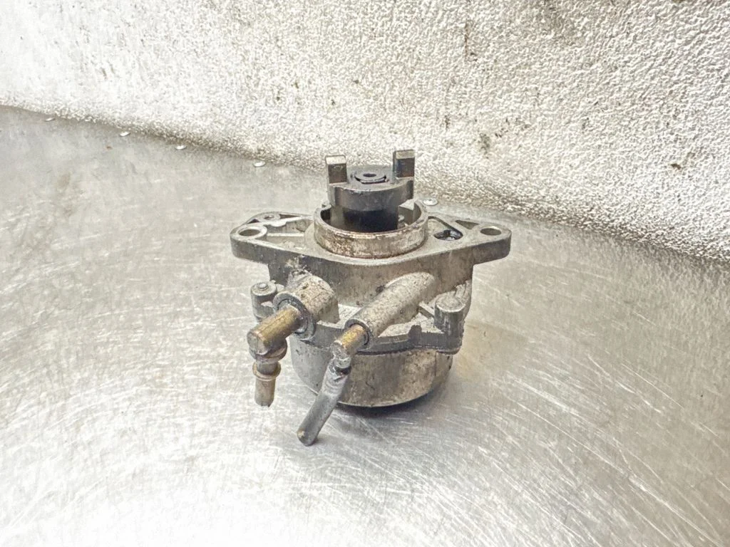 Vacuum pump 55193232