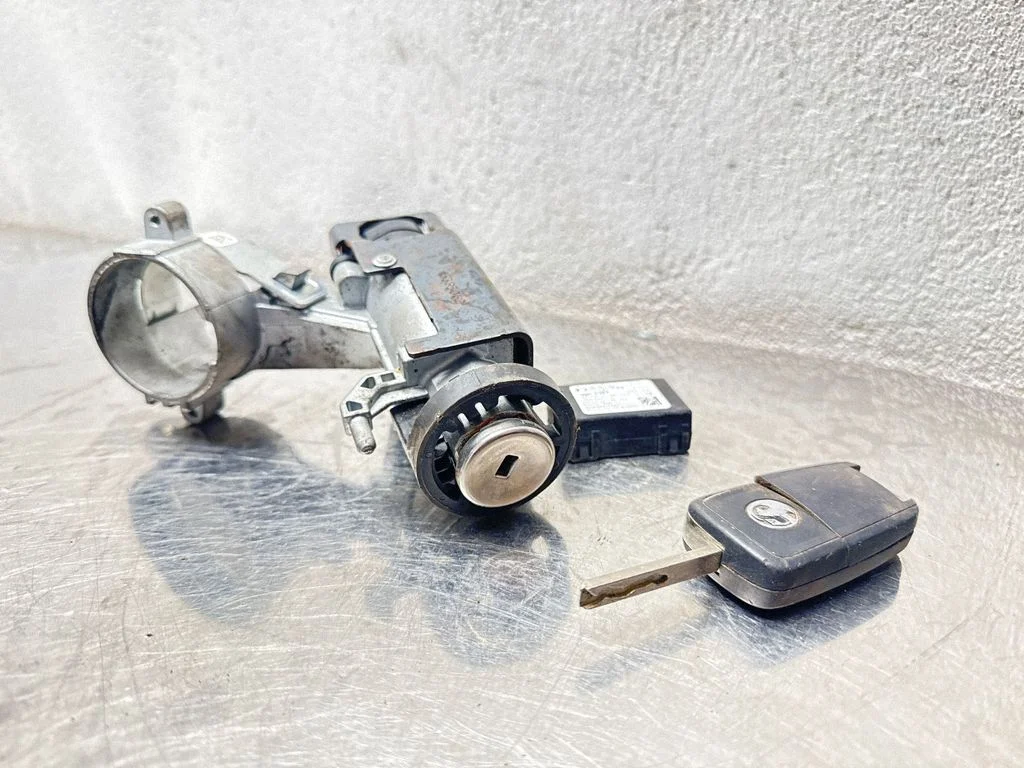 Ignition lock 20939745