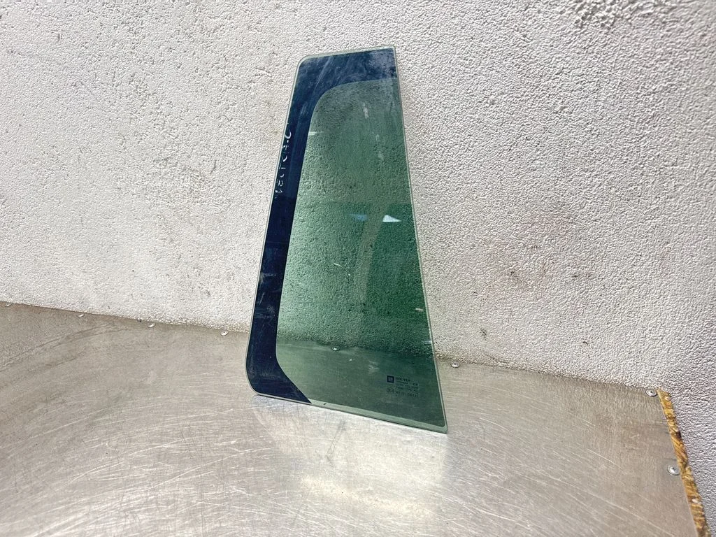 Rear vent window glass – Opel Vectra C (2002-2005)