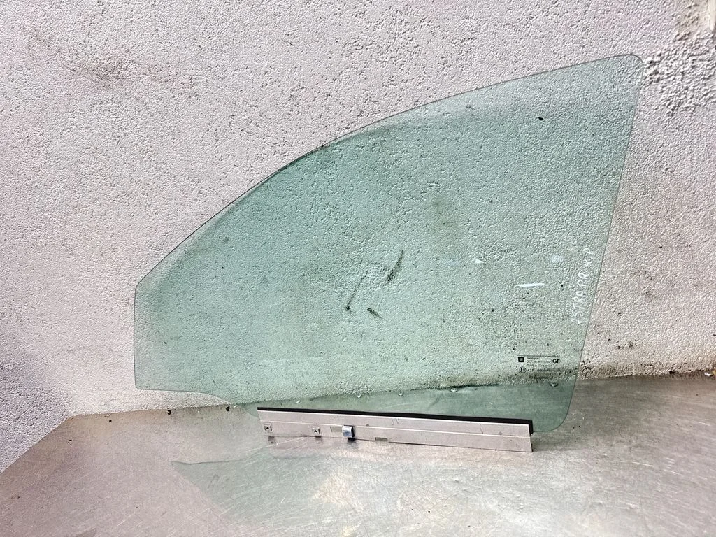 Front door window glass four-door DOT36AS2M129
