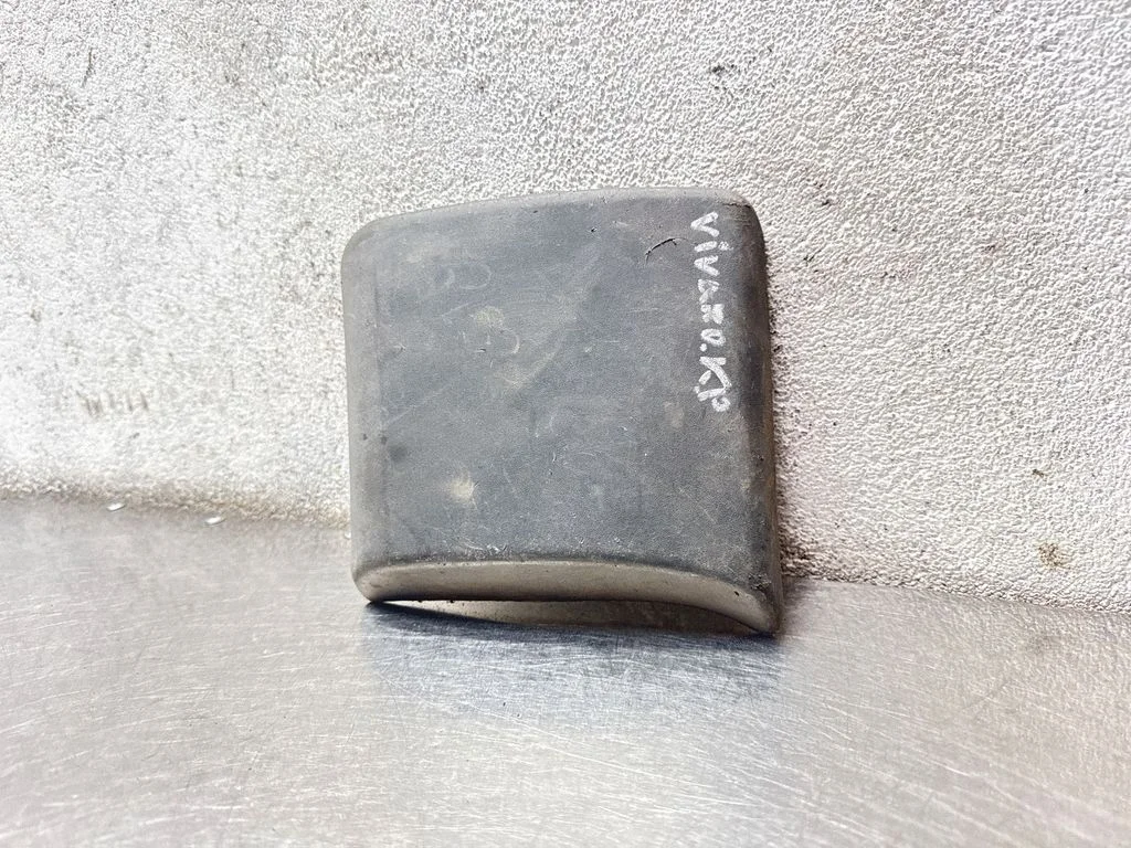 Esiukse liist (mold) – Opel Vivaro (2001-2014)