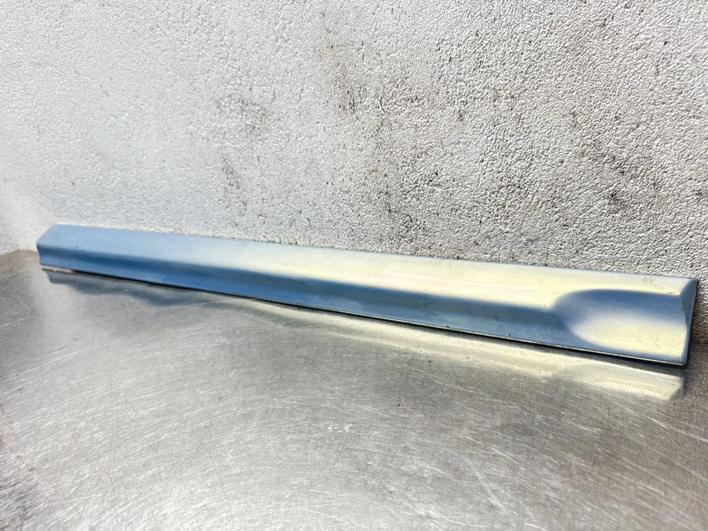 Esiukse liist (mold) – Opel Zafira A (1999-2005)