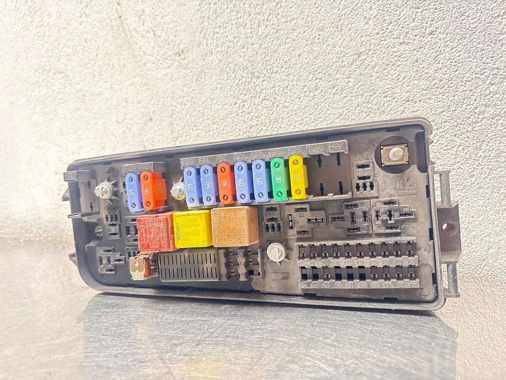 Drošinātāju kārba (komplekts) 13144711