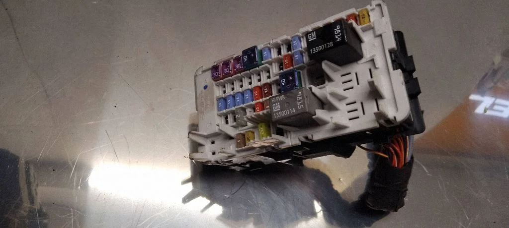 Fuse box set – Opel Insignia A (2008-2017)