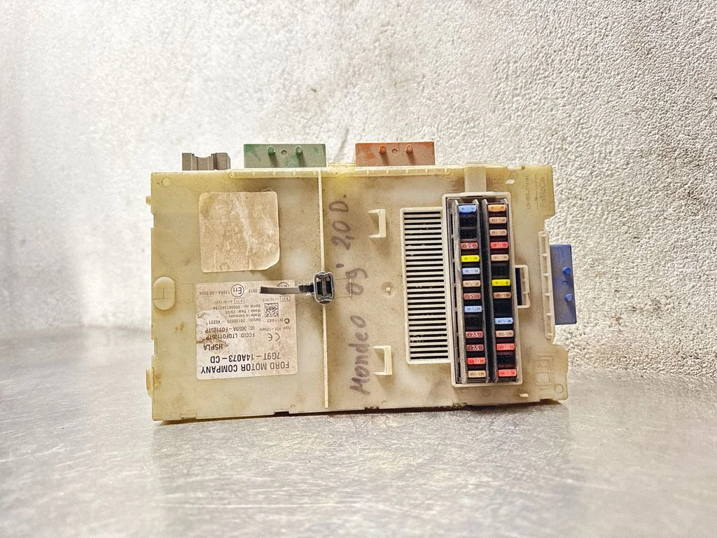 Drošinātāju bloks 7G9T14A073CD