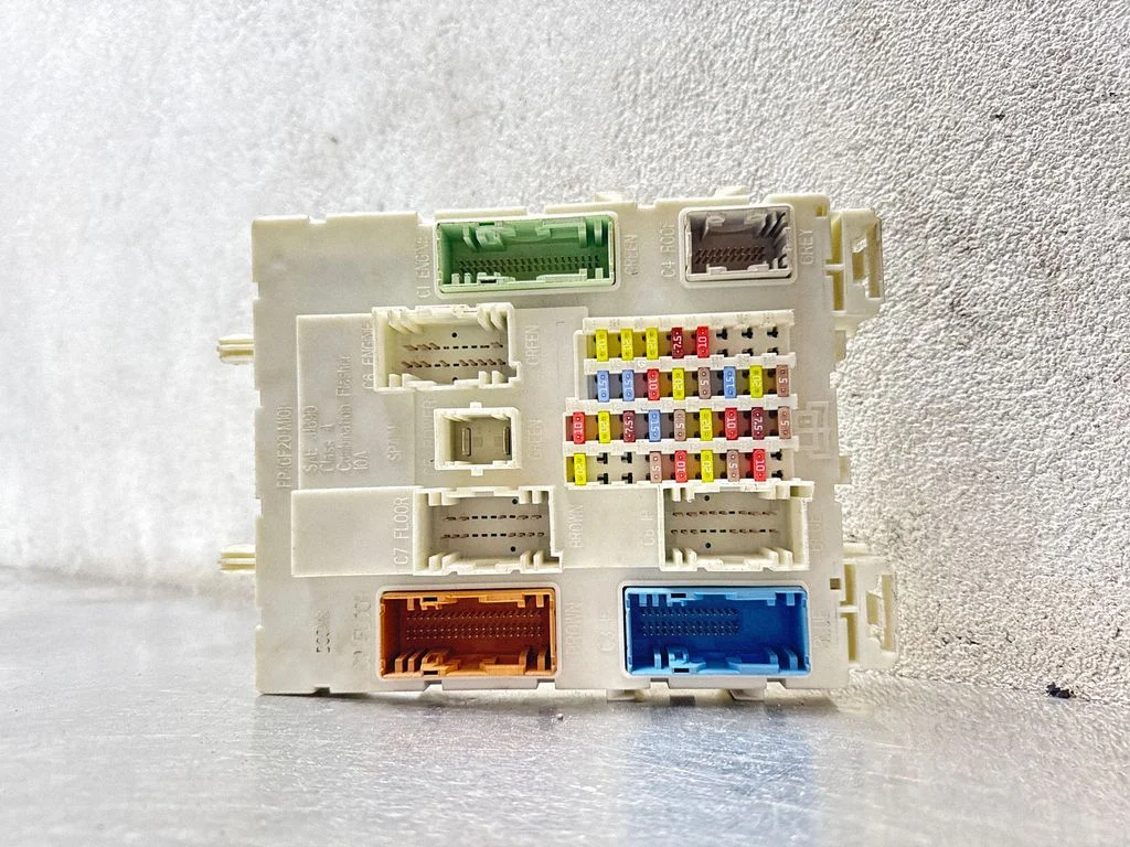 Drošinātāju bloks BV6T14014