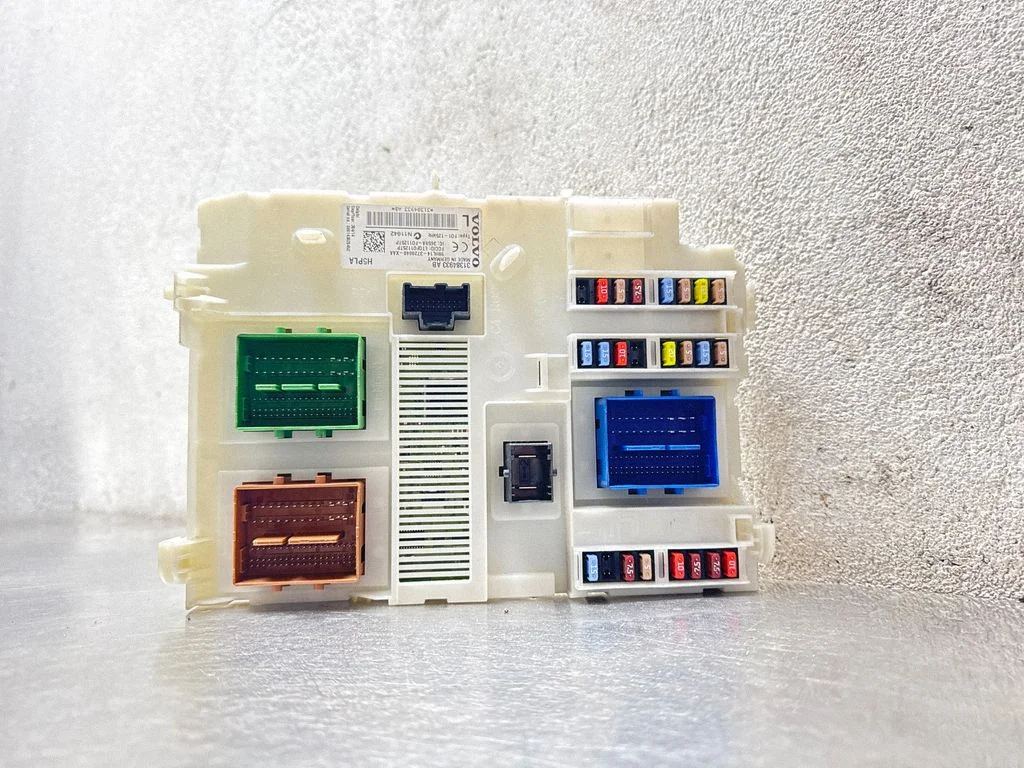 Fuse module – Volvo V60 (2013-2018)