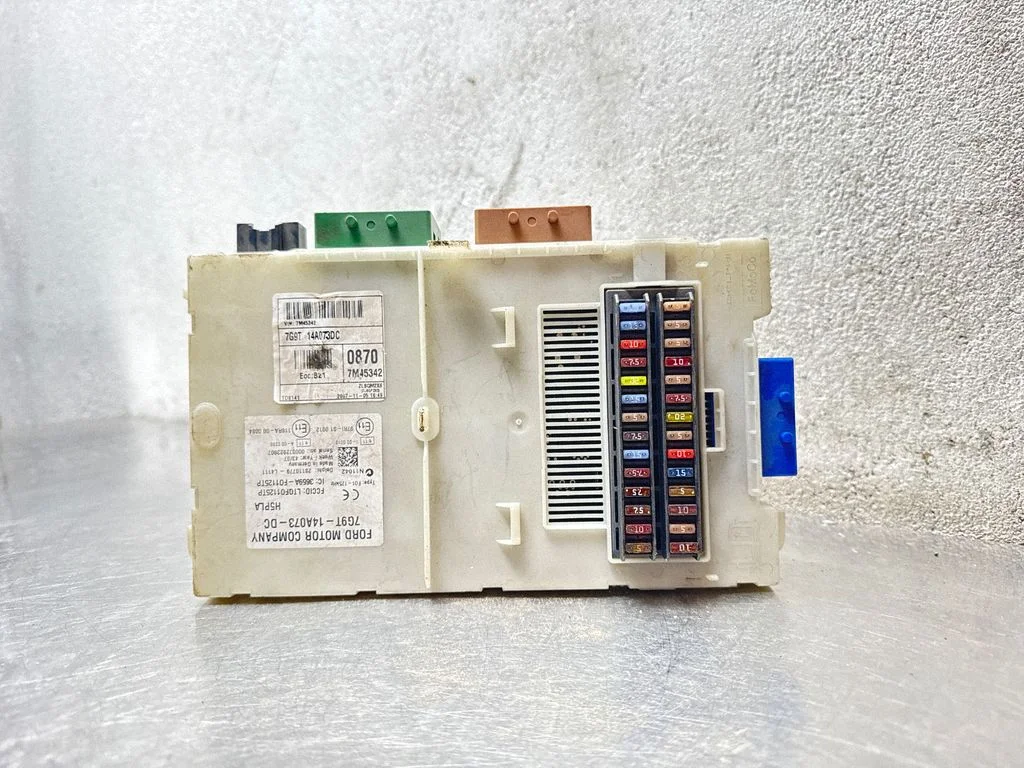 Drošinātāju bloks – Ford Mondeo MK IV (2007-2014)