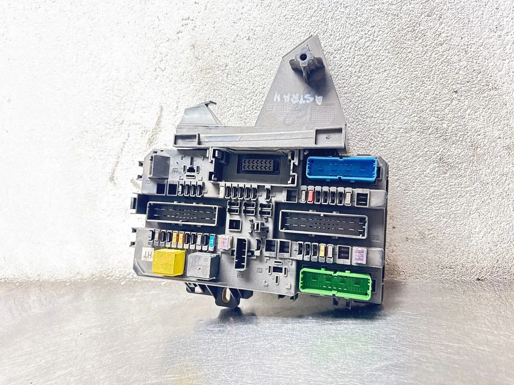 Fuse module 13115937