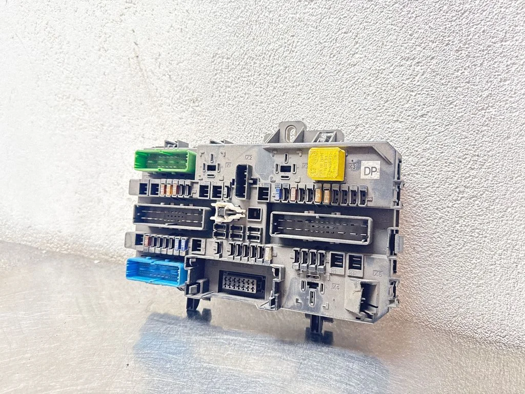 Fuse module – Opel Astra H (2004-2012)