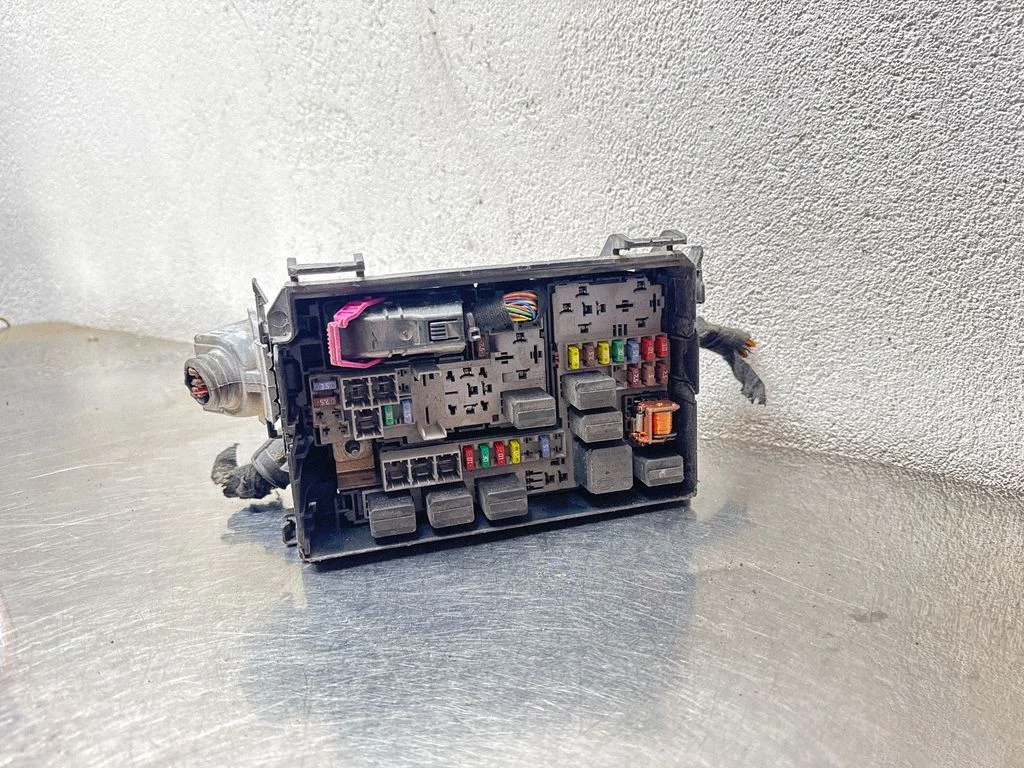 Drošinātāju bloks 13299202