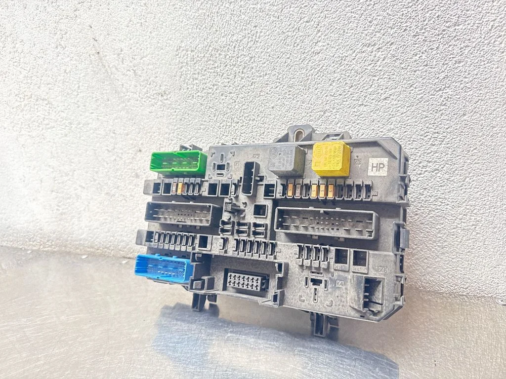 Drošinātāju bloks 13220830