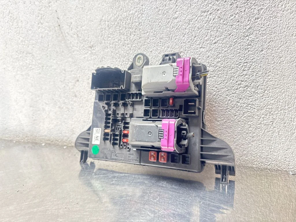 Drošinātāju bloks 13277321