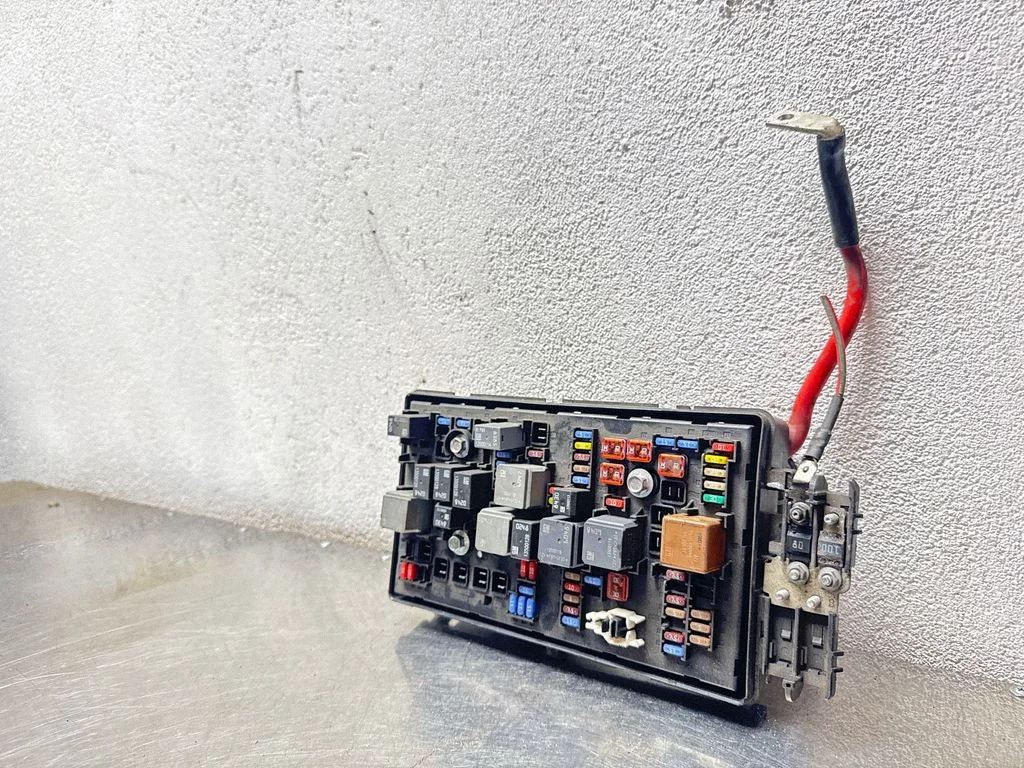 Drošinātāju bloks 13275884