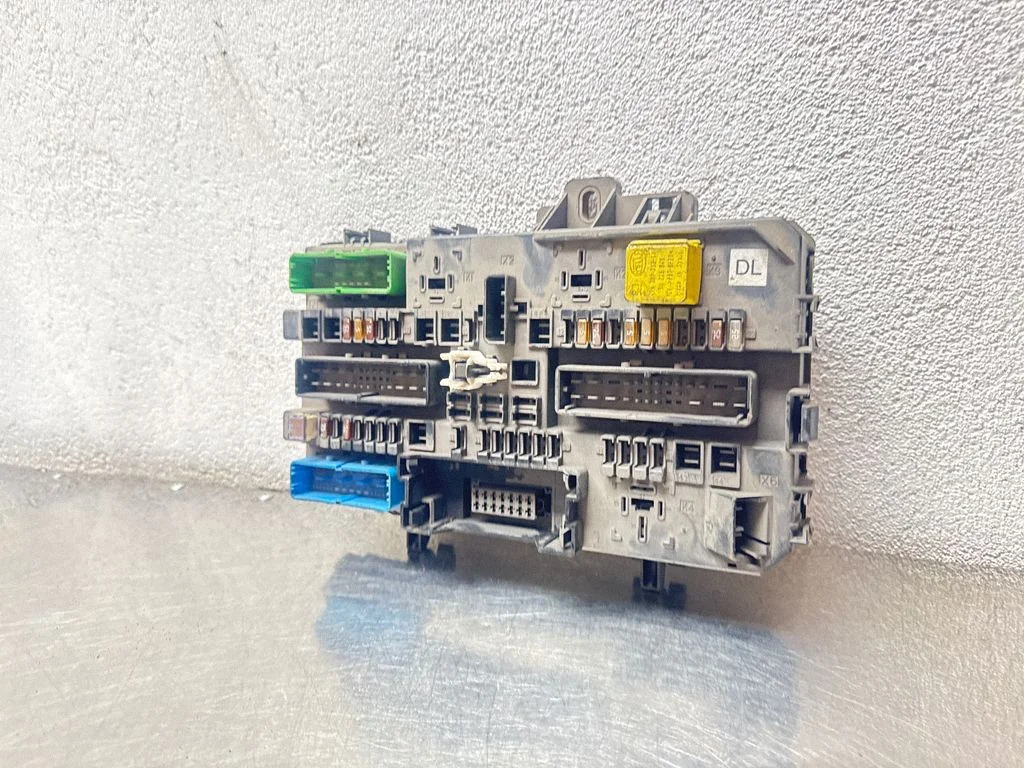 Drošinātāju bloks 13180775