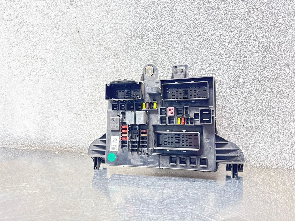 Drošinātāju bloks 22737766