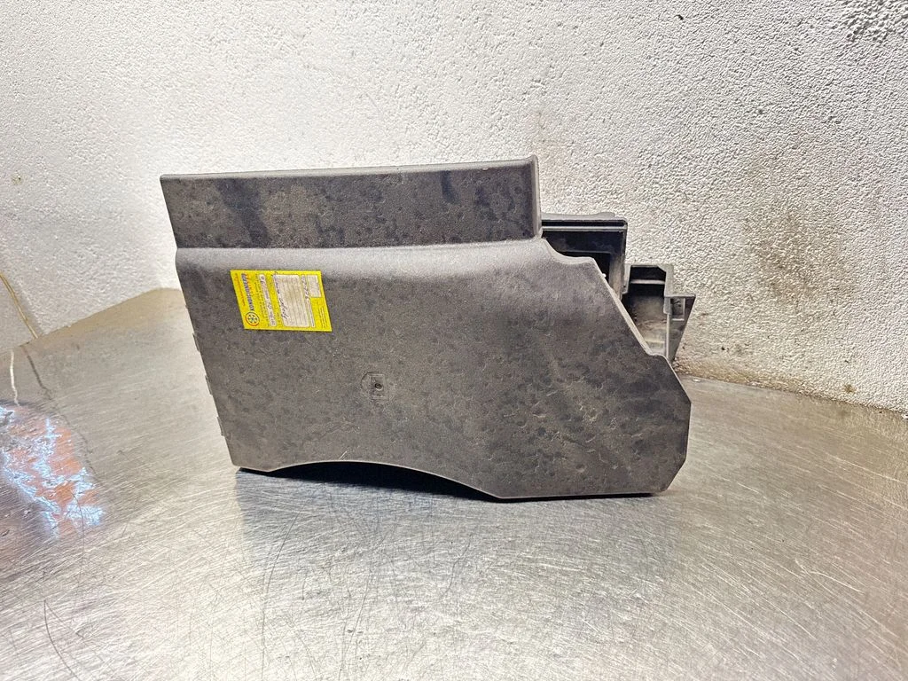 Battery box tray 24413805