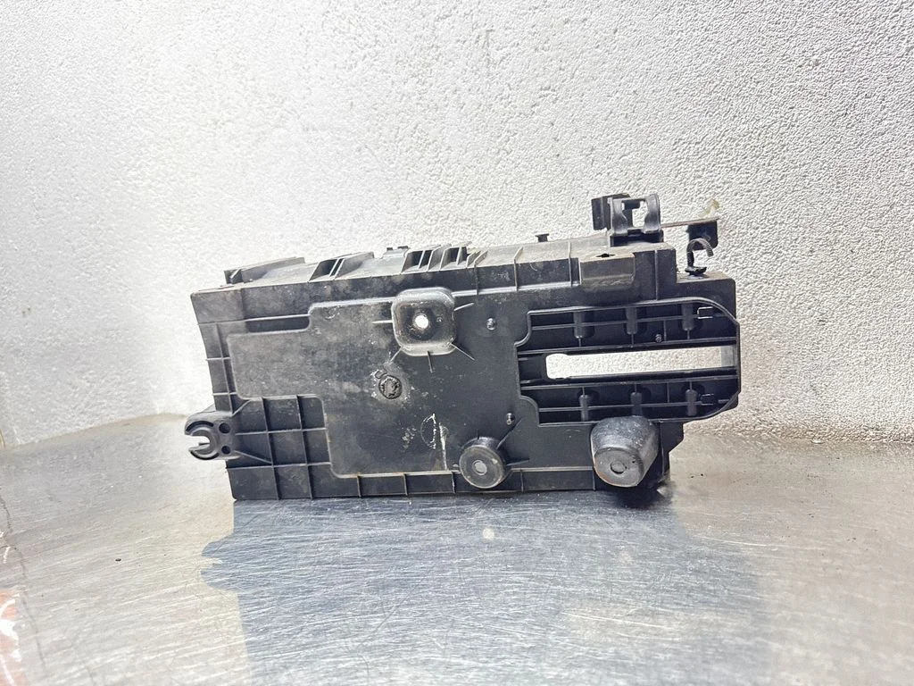 Battery box tray 23128538