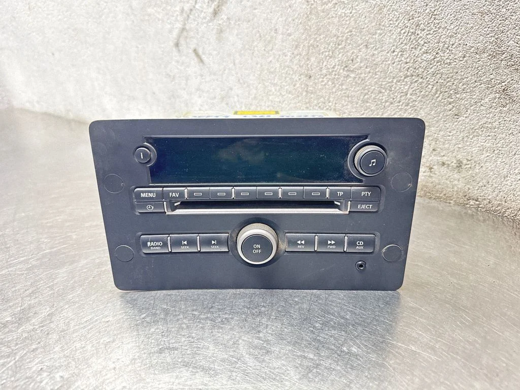 Radija/ CD/DVD grotuvas/ navigacija