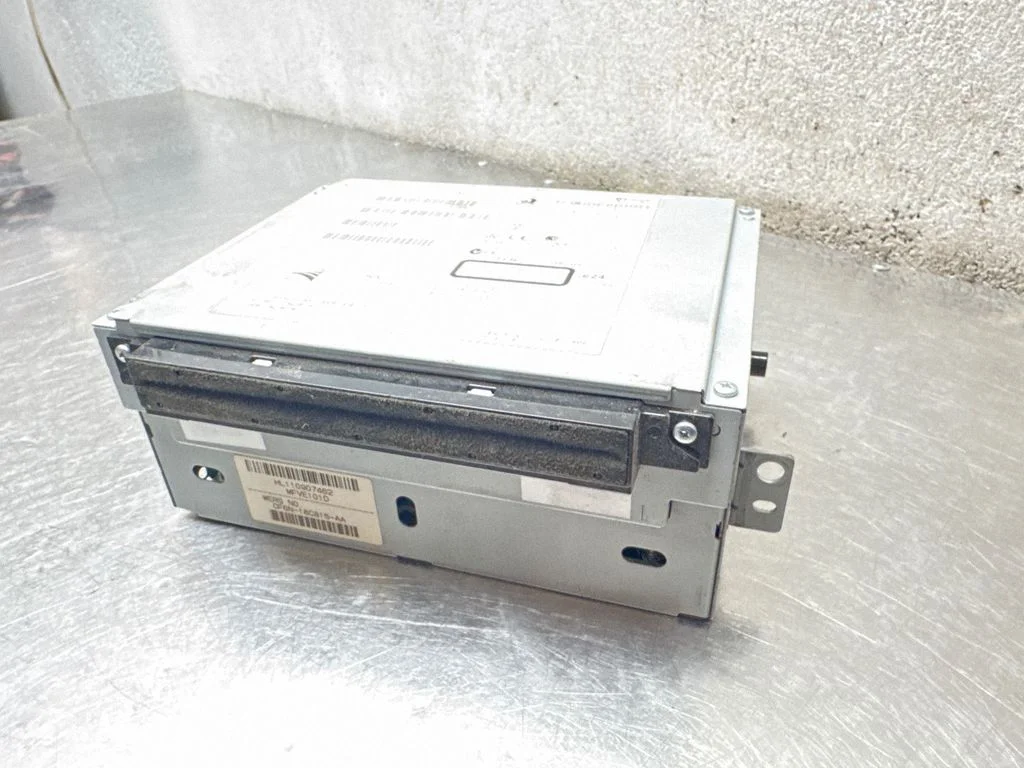 Radio/CD/DVD atskaņotājs/navigācija 31396096AA