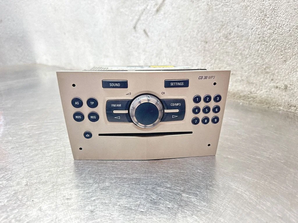 Radio/CD/DVD/GPS head unit 13254191