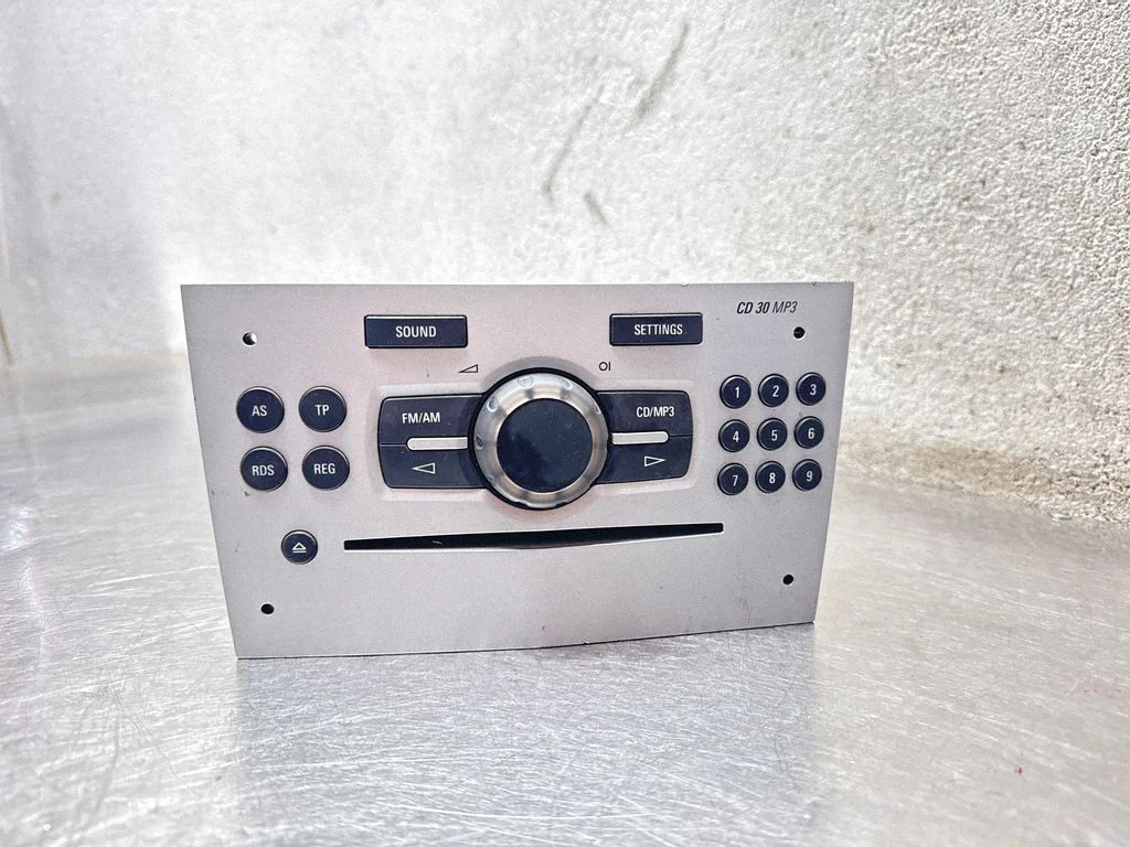 Radio/CD/DVD/GPS head unit 344183129