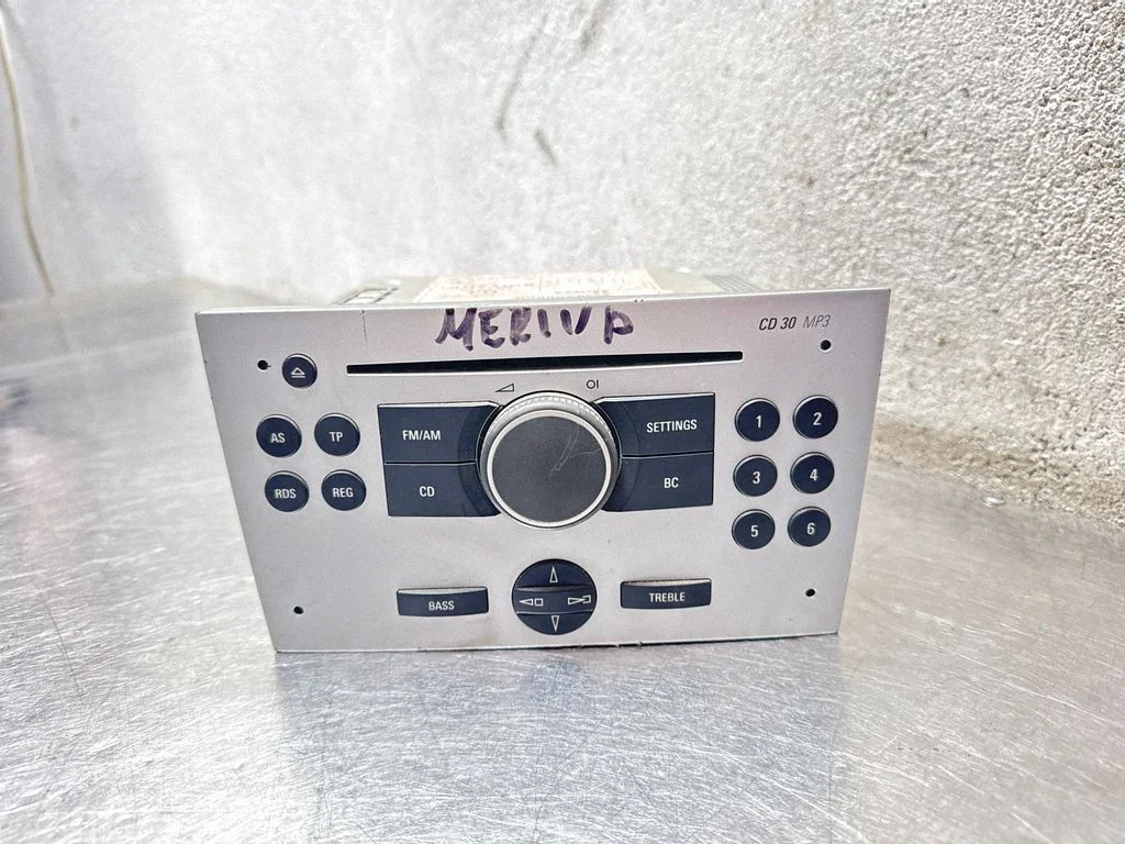 Radio/CD/DVD/GPS head unit 13167830