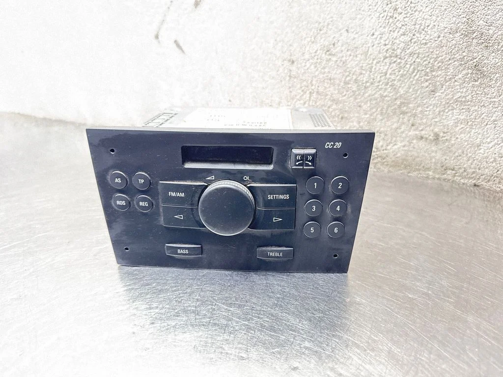 Radio/CD/DVD/GPS head unit – Opel Meriva A (2003-2010)