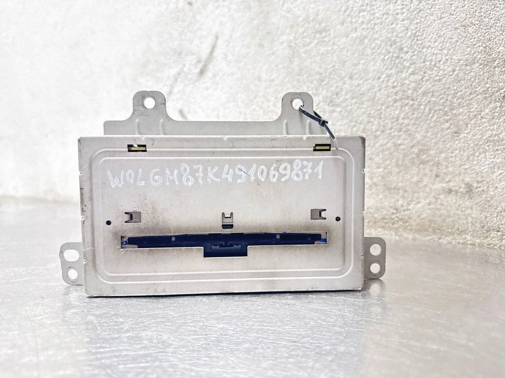 Radio/CD/DVD/GPS head unit 13315944