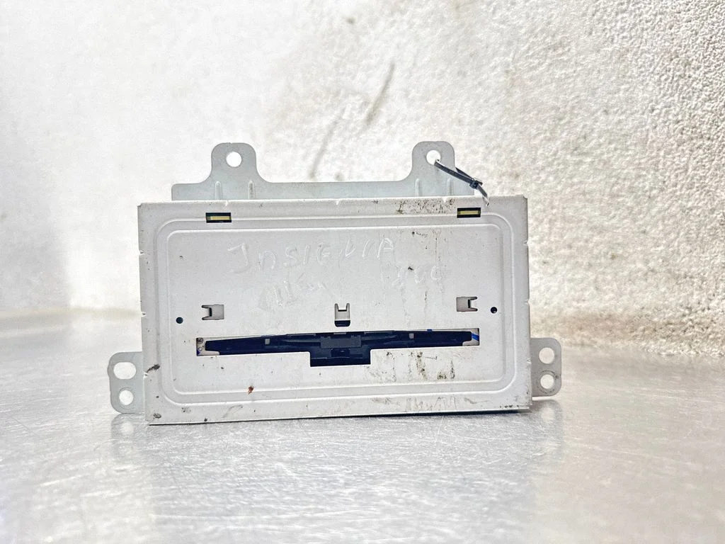 Radio/CD/DVD/GPS head unit 13315944
