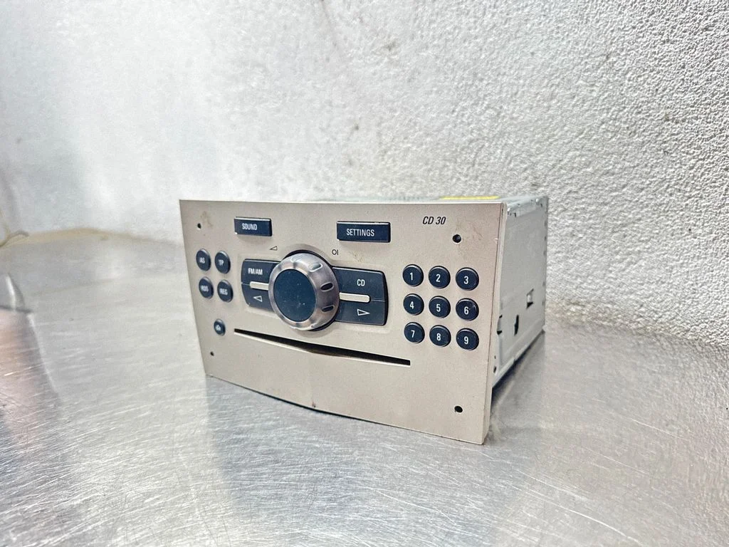 Radio/CD/DVD/GPS head unit 344183129