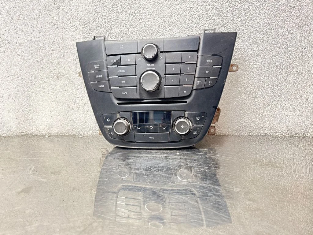 Radio/CD/DVD/GPS head unit 13321292