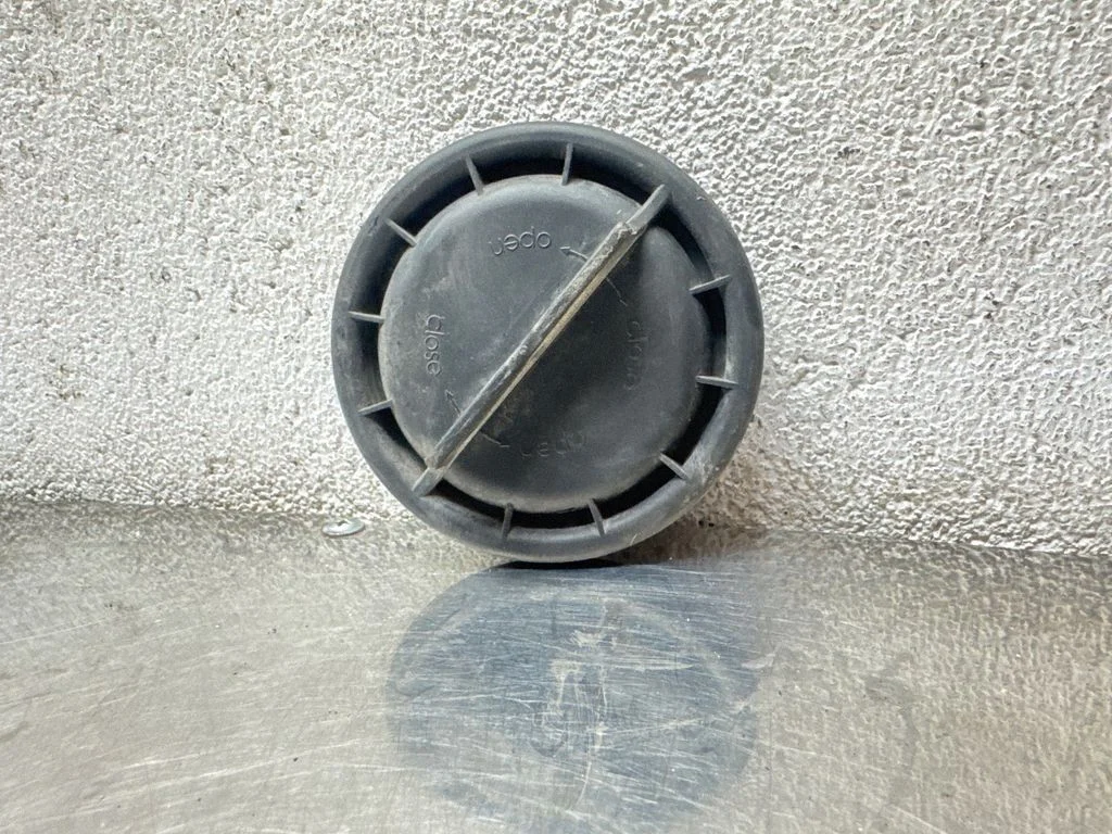 Priekšējā luktura pārsegs – Opel Zafira B (2005-2014)
