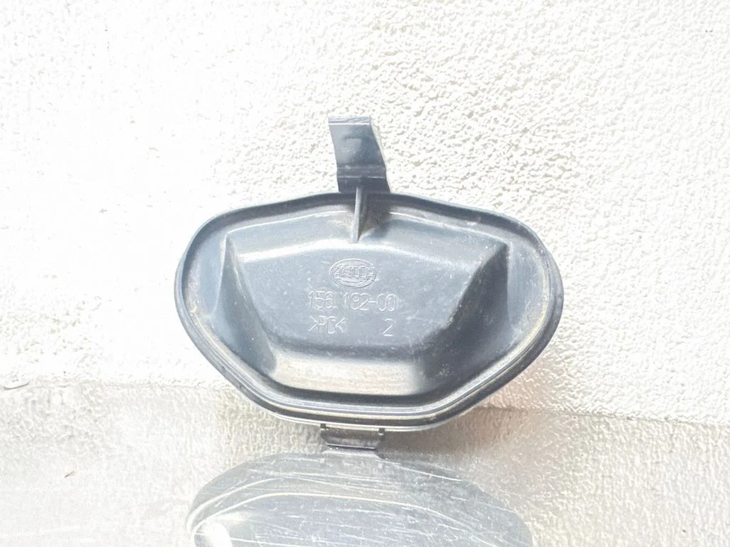 Esitule tolmukate – Opel Signum (2003-2008)